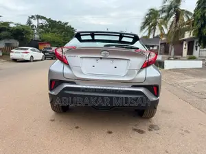 Toyota C-HR 2024 Gray
