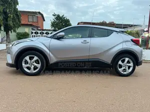 Toyota C-HR 2024 Gray