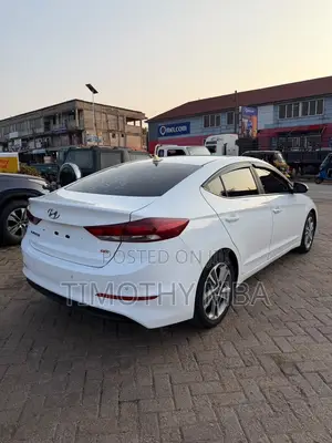 Hyundai Avante 2017 White