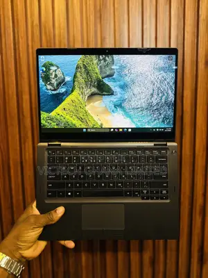 Laptop Dell Latitude 5300 2-in-1 8GB Intel Core i7 SSD 256GB