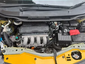 Honda Fit 2014 Yellow
