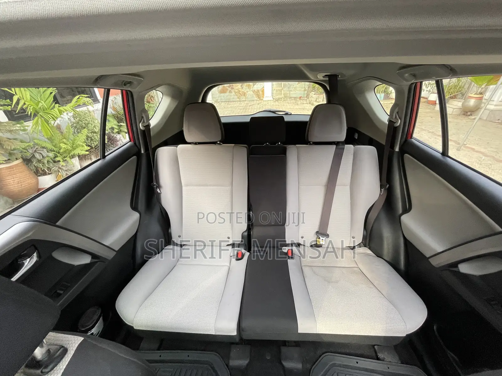 Toyota RAV4 XLE AWD (2.5L 4cyl 6A) 2016 Red