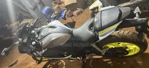 Yamaha R15 V3 2025 Gray