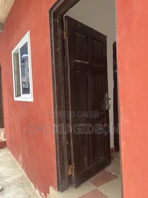 1bdrm Room & Parlour in Ablekuma, Olebu for rent