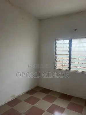 1bdrm Room & Parlour in Ablekuma, Olebu for rent