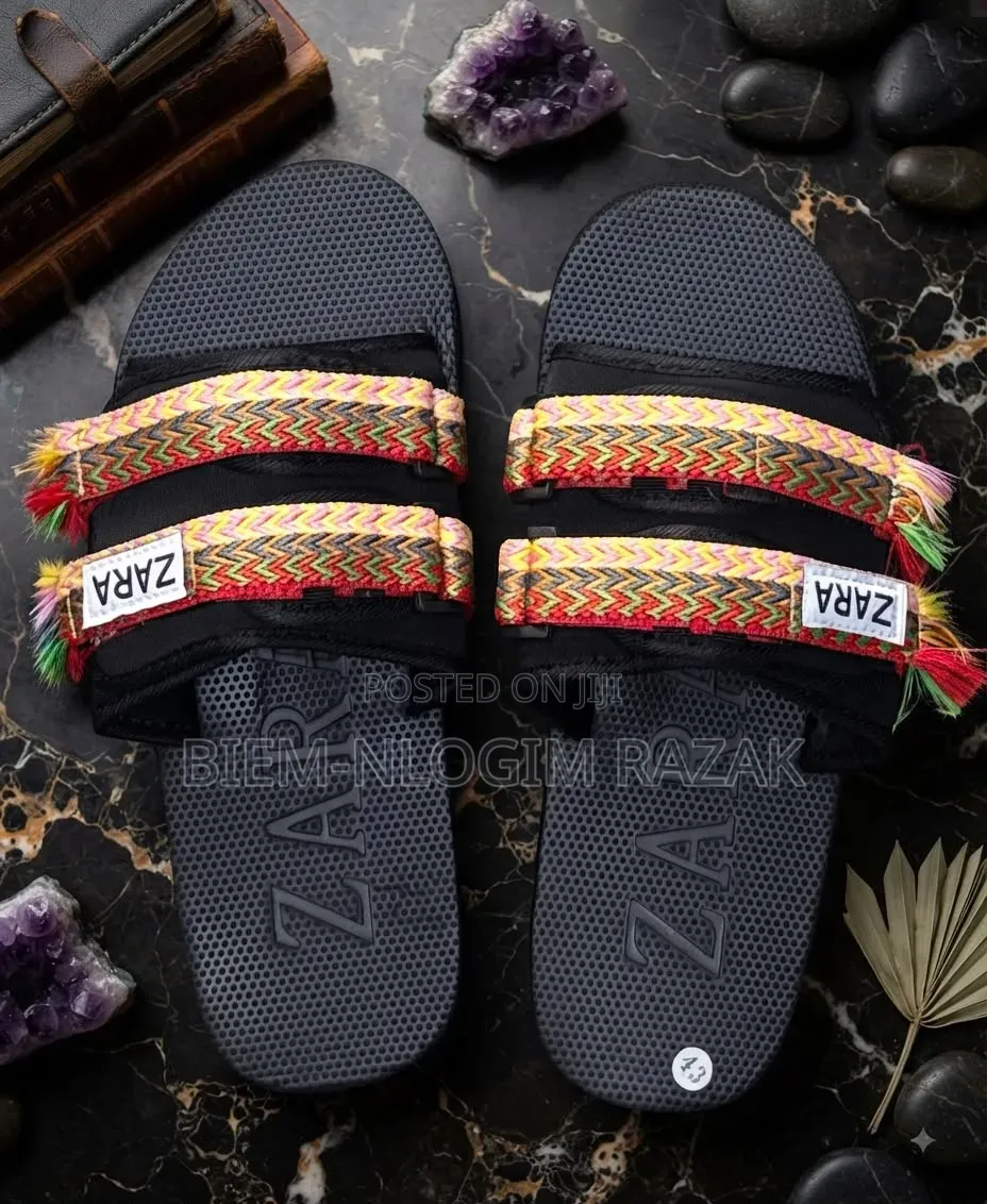 High Quality Zara Slides Available in Stock