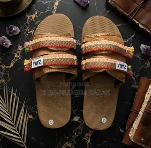 High Quality Zara Slides Available in Stock