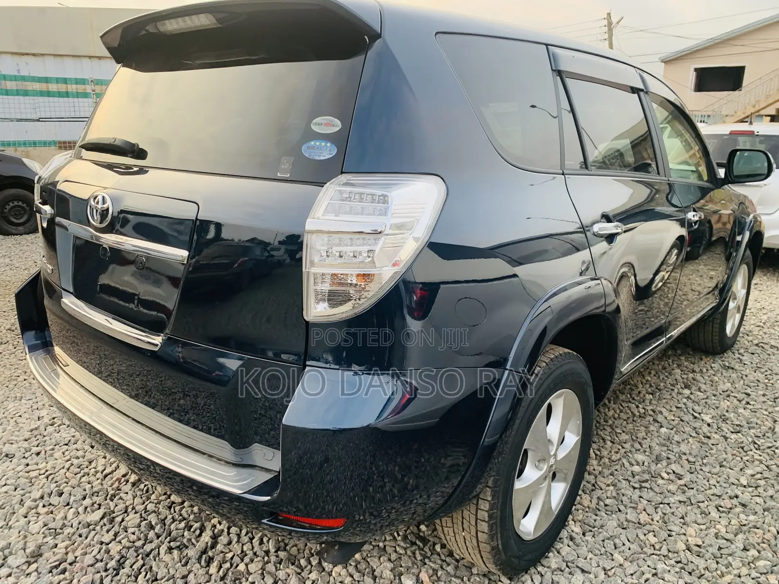 Toyota Vanguard 2013 Blue