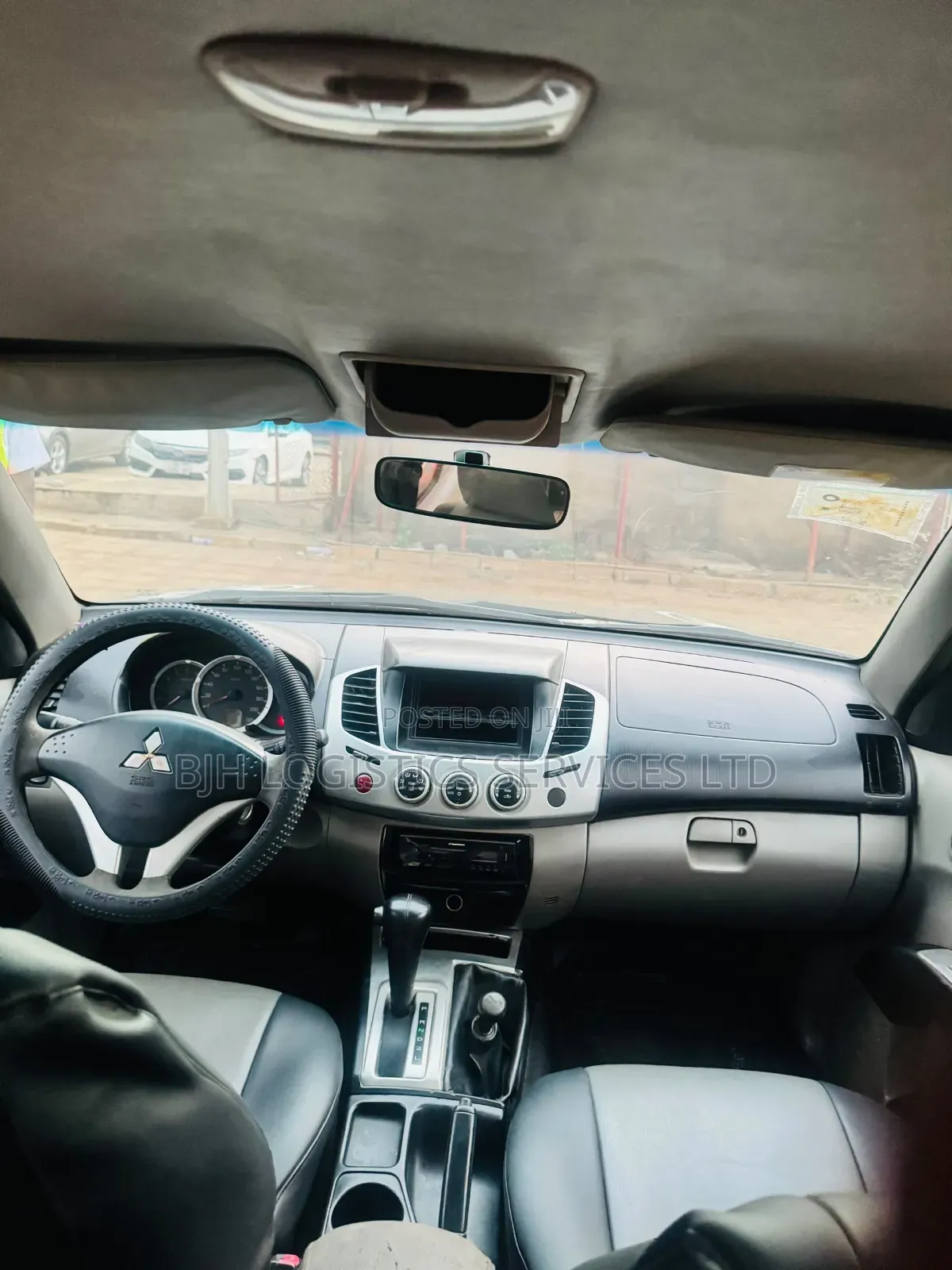 Mitsubishi L200 2015 Green