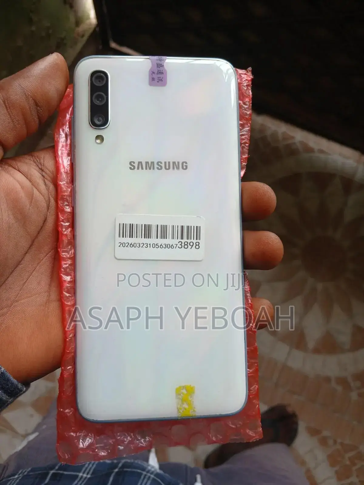Samsung Galaxy A70 128 GB White