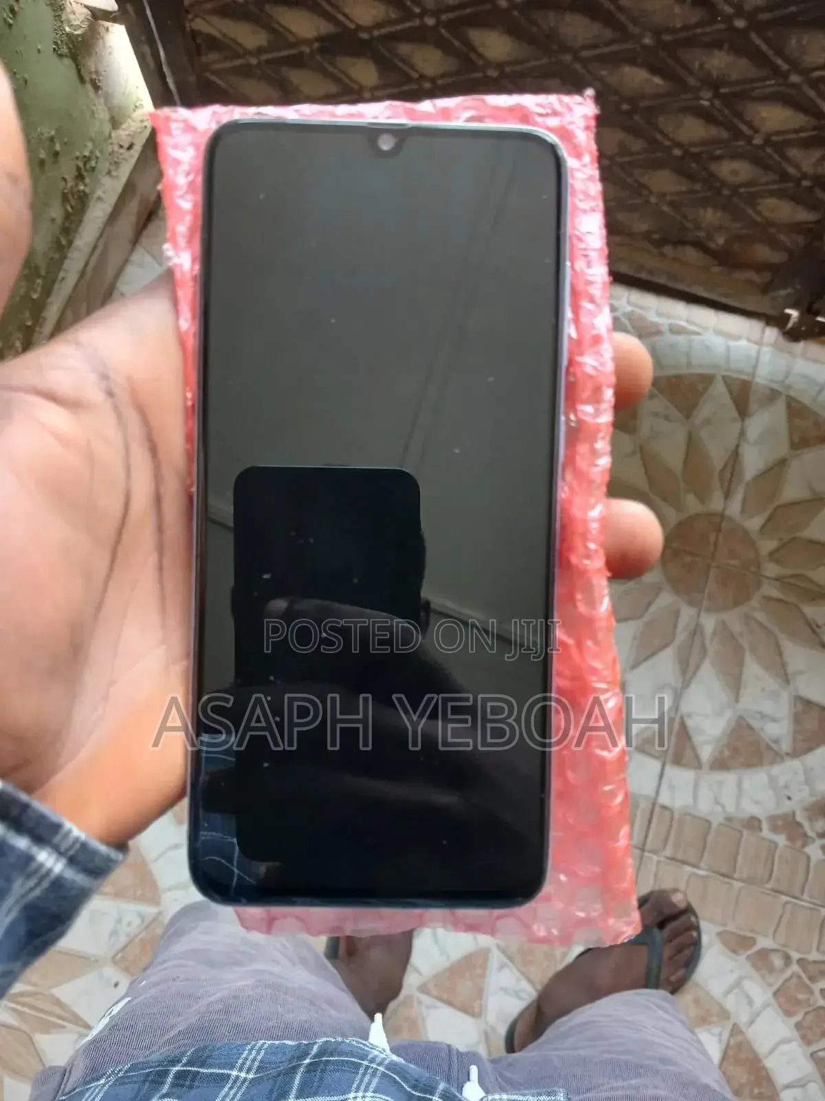 Samsung Galaxy A70 128 GB White