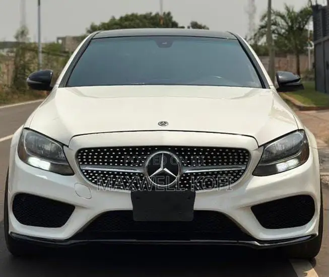 Mercedes-Benz C300 2018 White