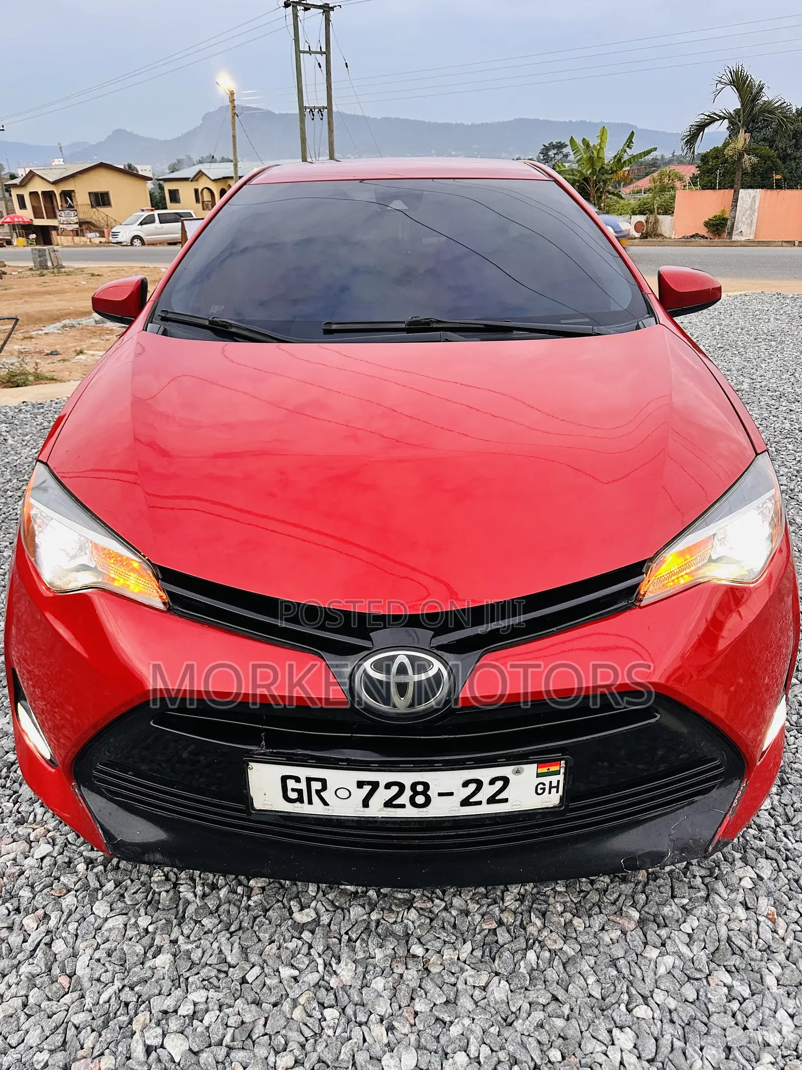 Toyota Corolla LE Eco (1.8L 4cyl 2A) 2018 Red