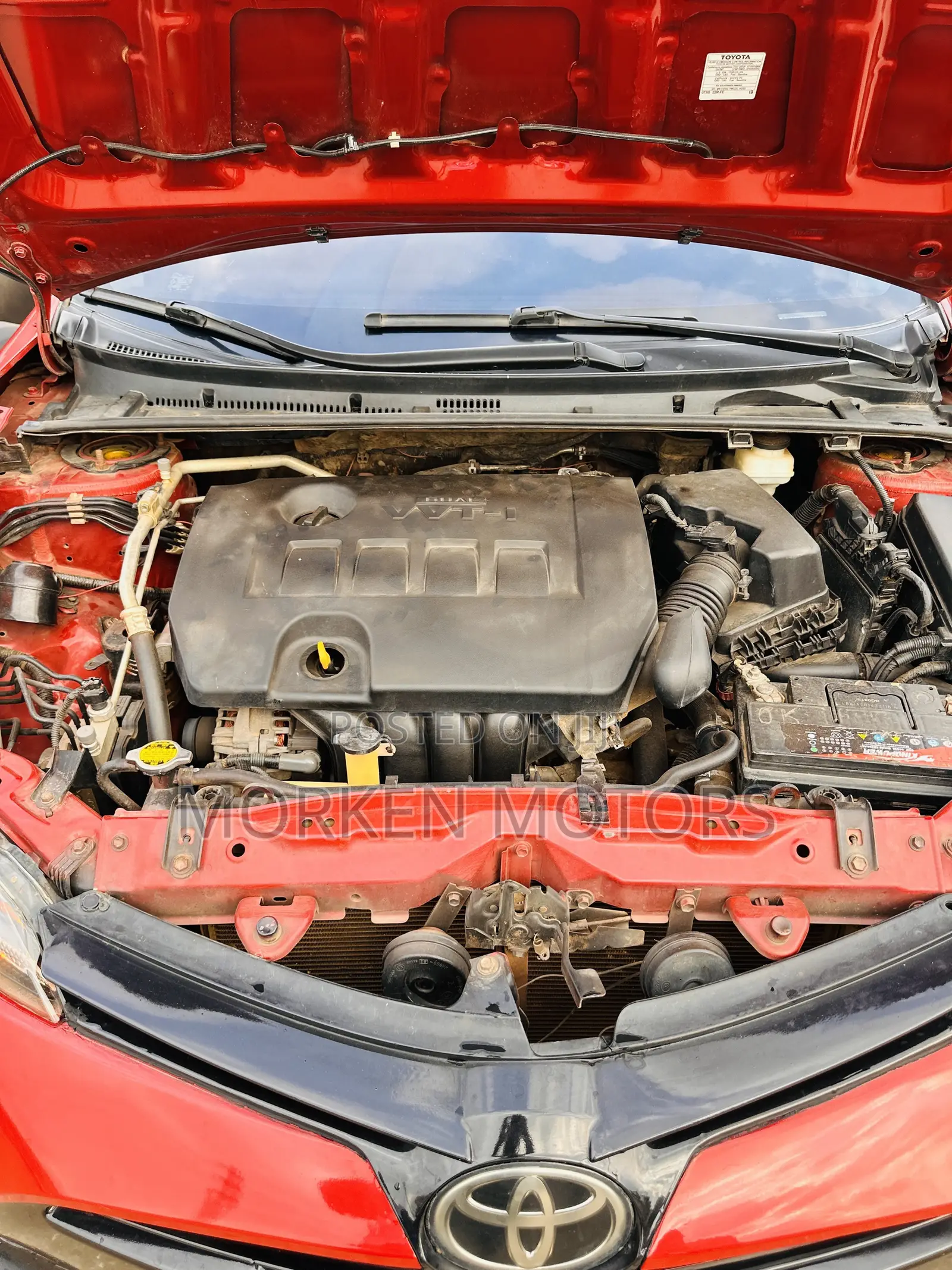 Toyota Corolla LE Eco (1.8L 4cyl 2A) 2018 Red