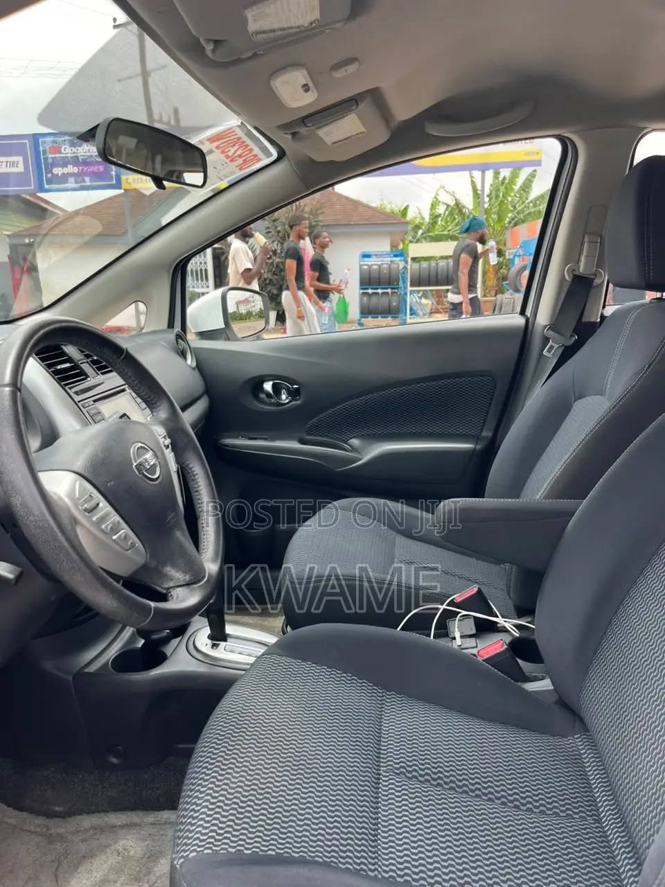 Nissan Versa 1.6 SV 2016 White