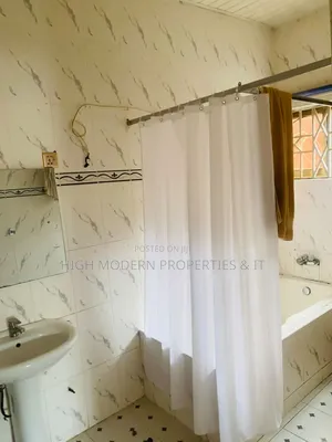 3bdrm House in Community 16 for rent