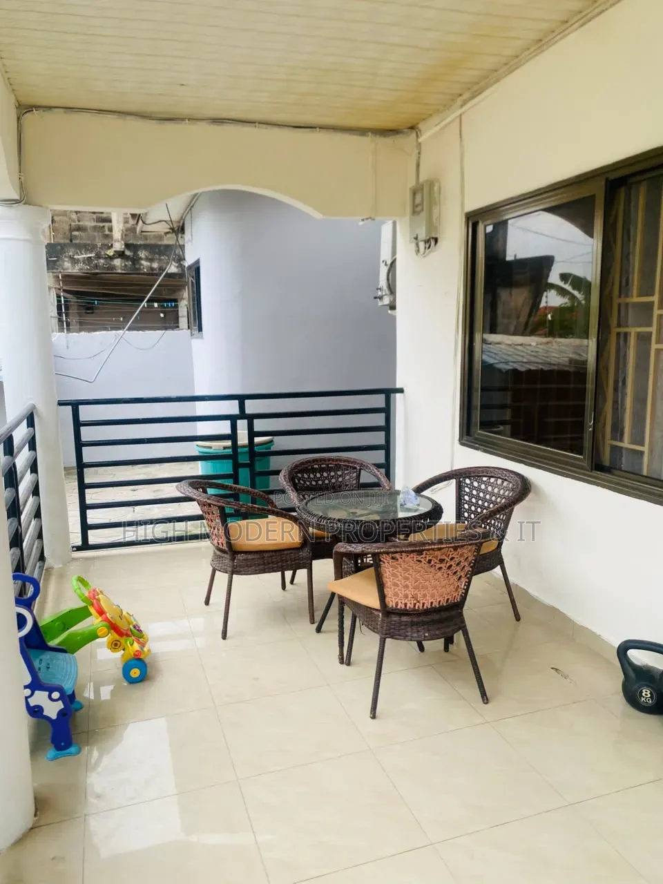 3bdrm House in Community 16 for rent