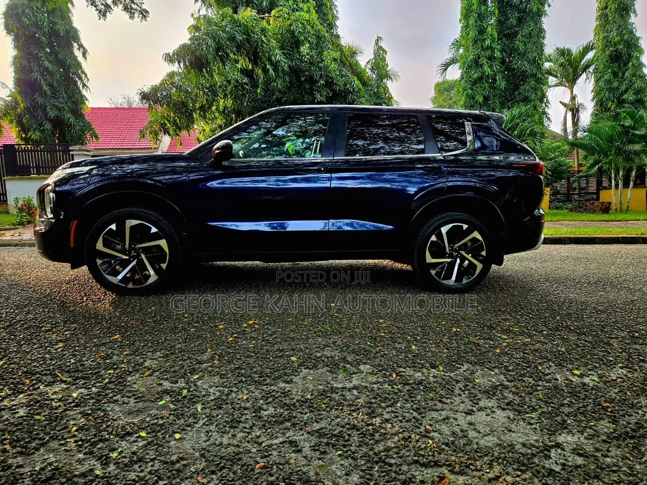 Mitsubishi Outlander 2023