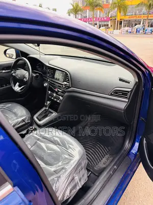 Hyundai Elantra Limited 2020 Blue