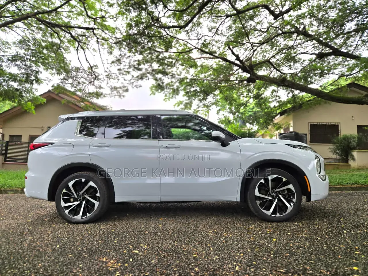 Mitsubishi Outlander SEL 2022 White