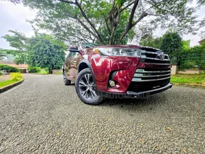 Toyota Highlander 2018 Red