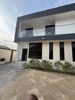 4bdrm Townhouse/Terrace in Atasomanso, Kumasi Metropolitan for sale