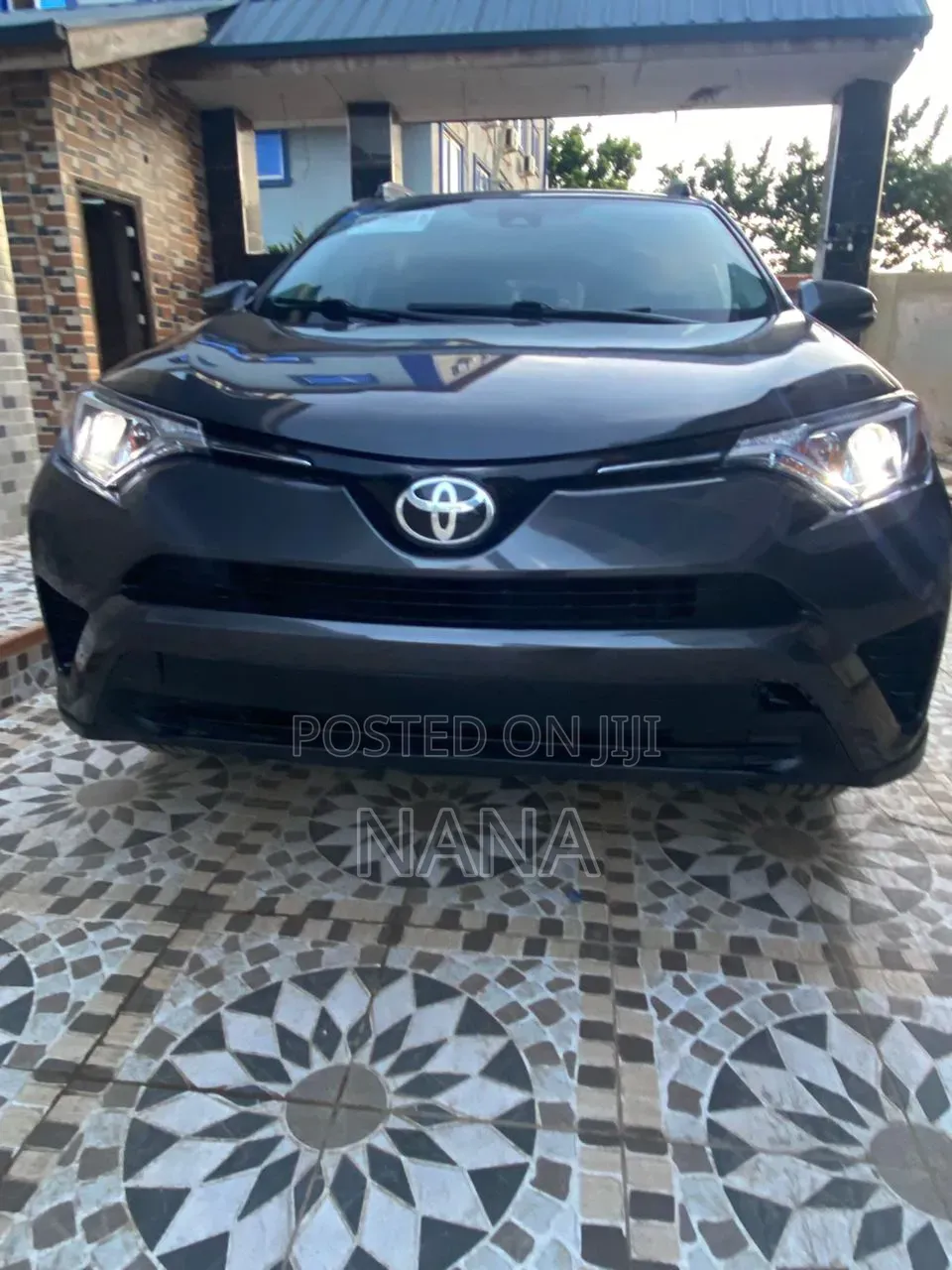 Toyota RAV4 LE 4dr SUV AWD (2.5L 4cyl 6A) 2018 Black