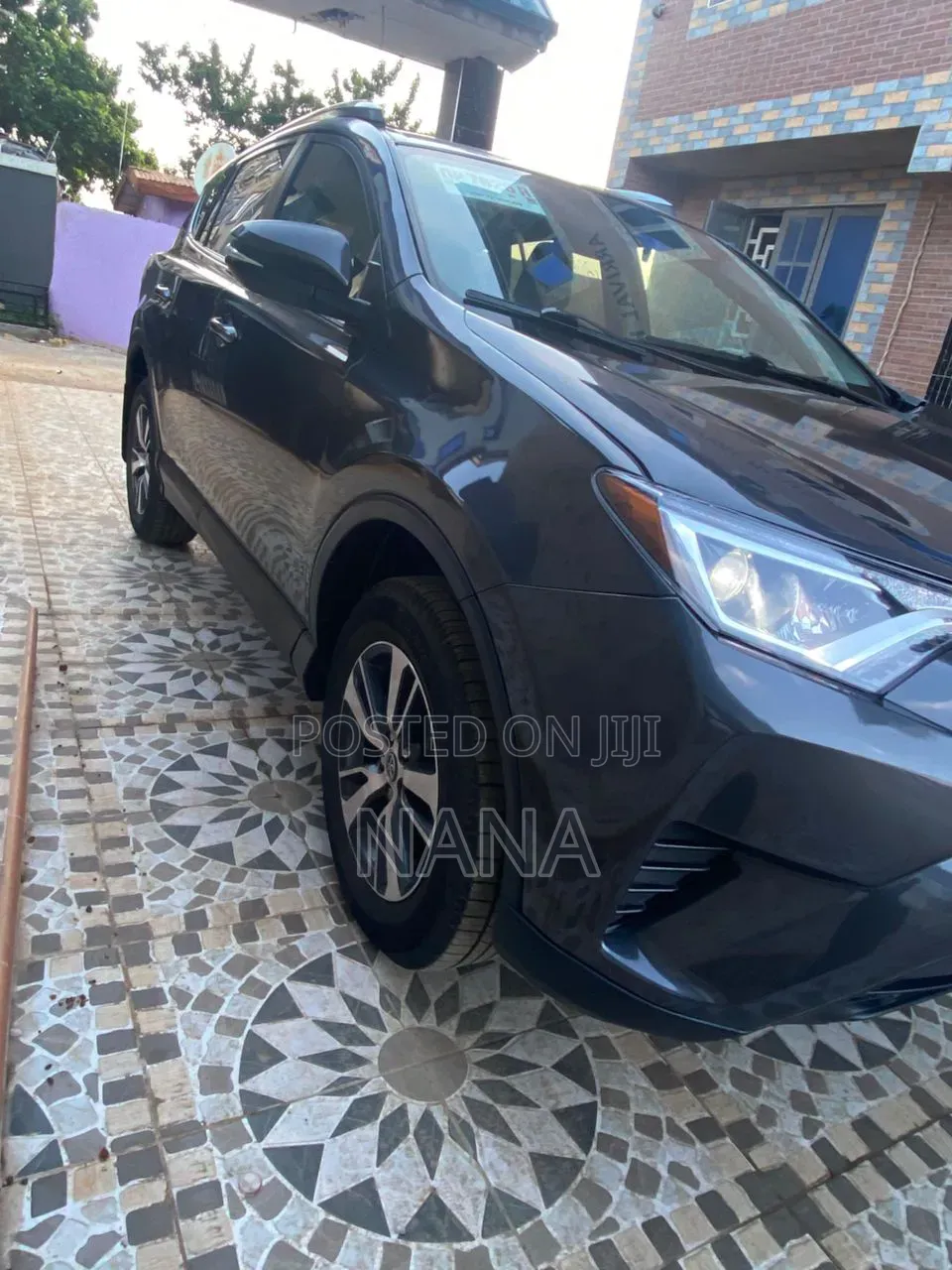 Toyota RAV4 LE 4dr SUV AWD (2.5L 4cyl 6A) 2018 Black
