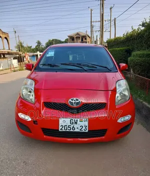 Toyota Vitz 2010 Red