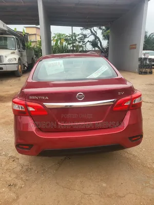 Nissan Sentra 2018 Red