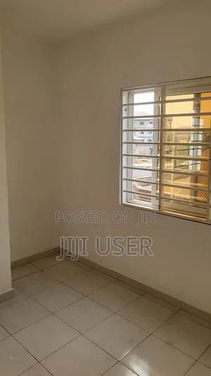 2bdrm Apartment in Agbleza East, Ledzokuku-Krowor for rent