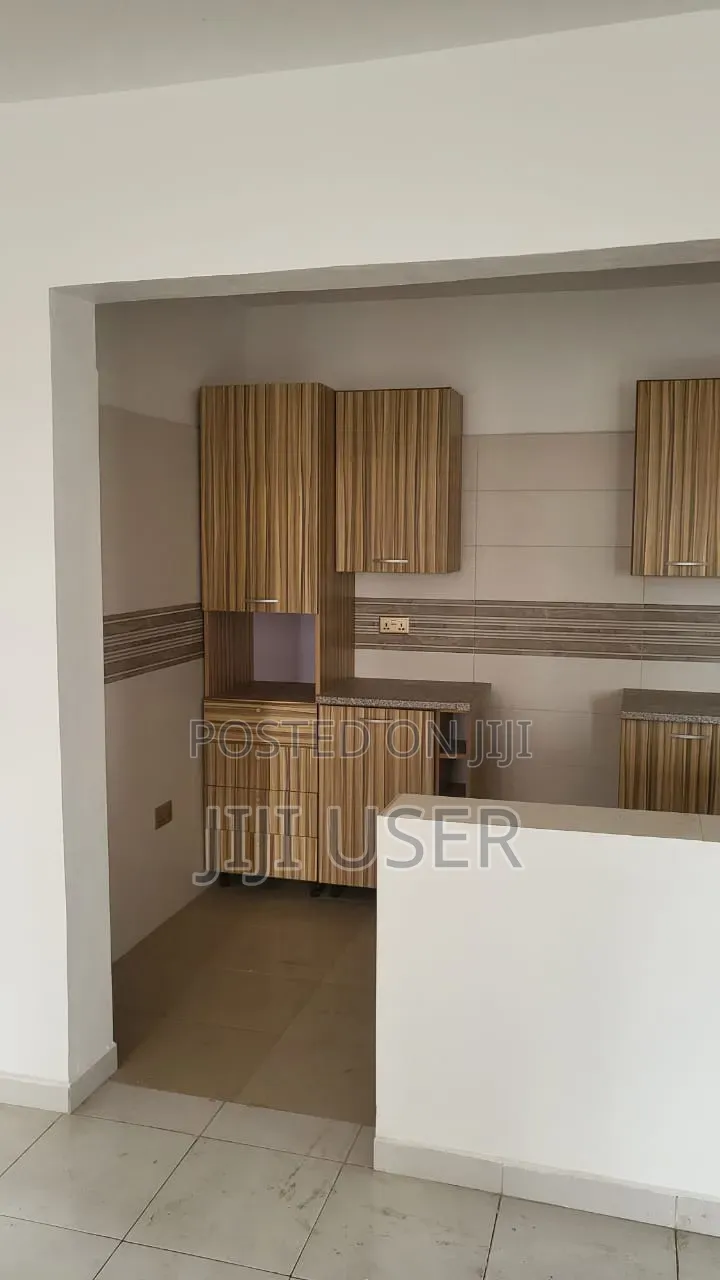 2bdrm Apartment in Agbleza East, Ledzokuku-Krowor for rent