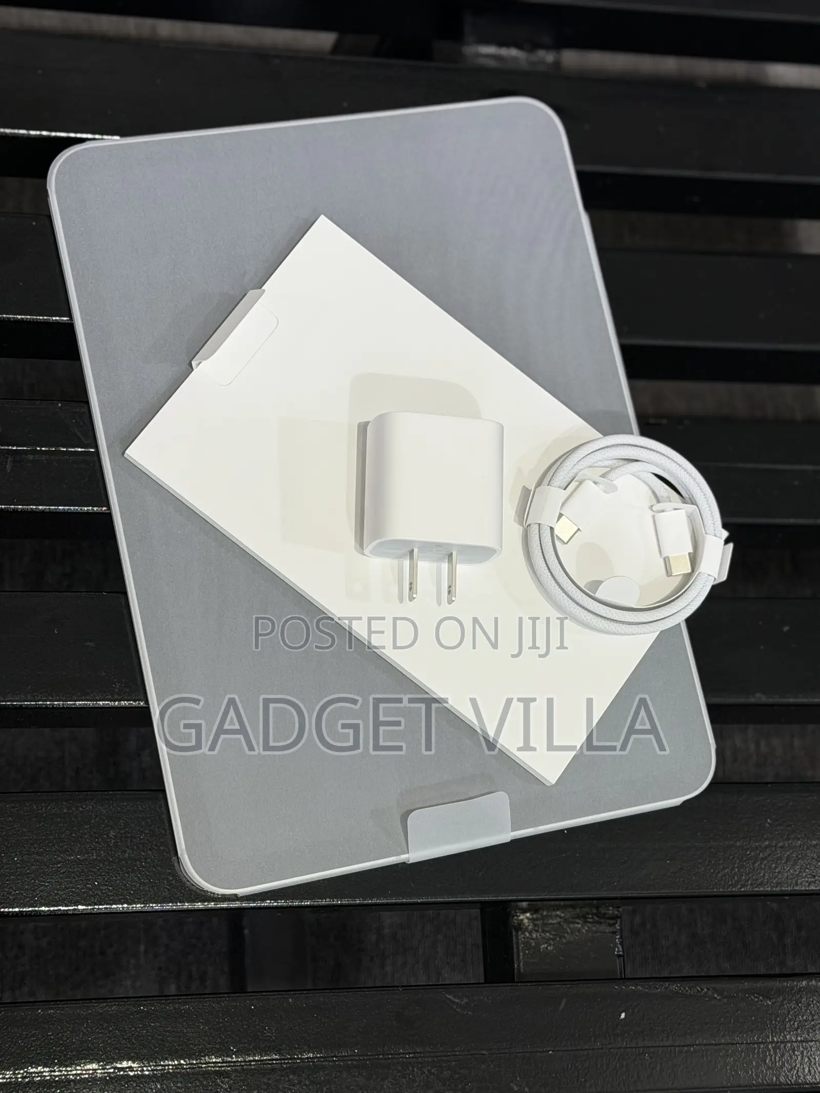 New Apple iPad (2025) 128 GB Silver
