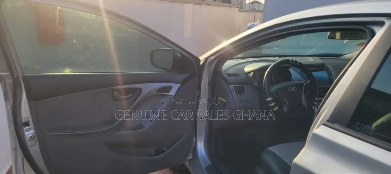 Hyundai Elantra GLS Sedan FWD (1.8L 4cyl 6A) 2013 Silver