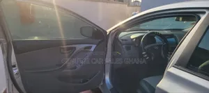 Hyundai Elantra GLS Sedan FWD (1.8L 4cyl 6A) 2013 Silver