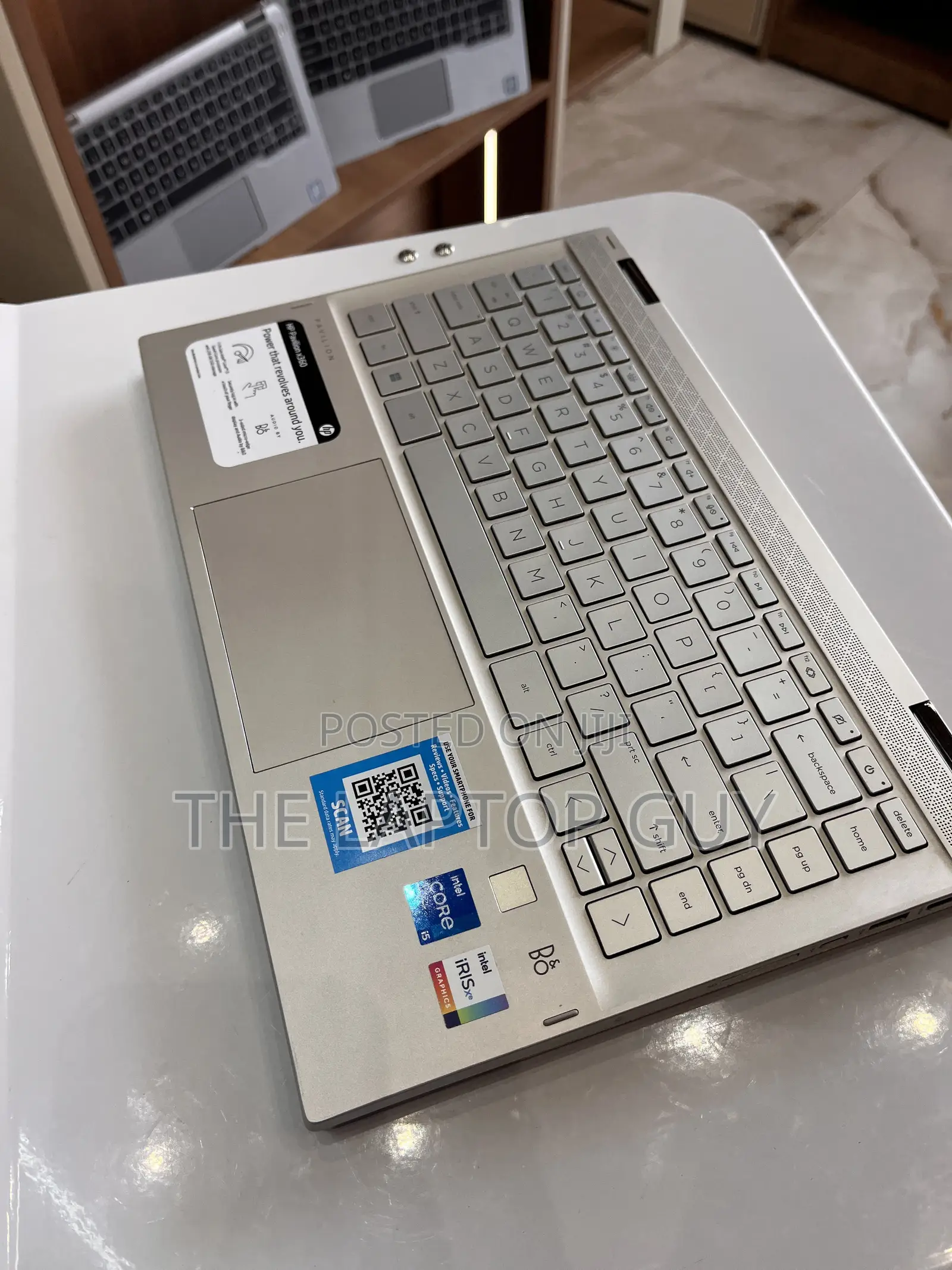 Laptop HP Pavilion 14 x360 2-in-1 8GB Intel Core i5 SSD 256GB