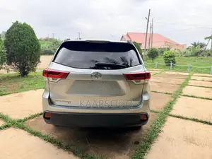 Toyota Highlander 2019