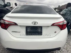 Toyota Corolla S 4dr Sedan (1.8L 4cyl CVT) 2016 White