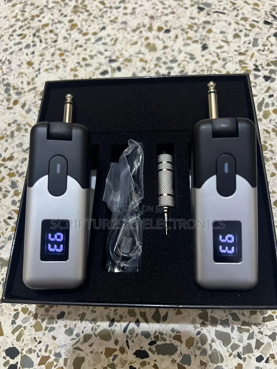 Wireless Guitar System/Wireless Jack With Battery Level Display