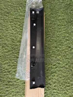 Mitsubishi Outlander Back Door Moulding 2022 2023 2024 2025 2026