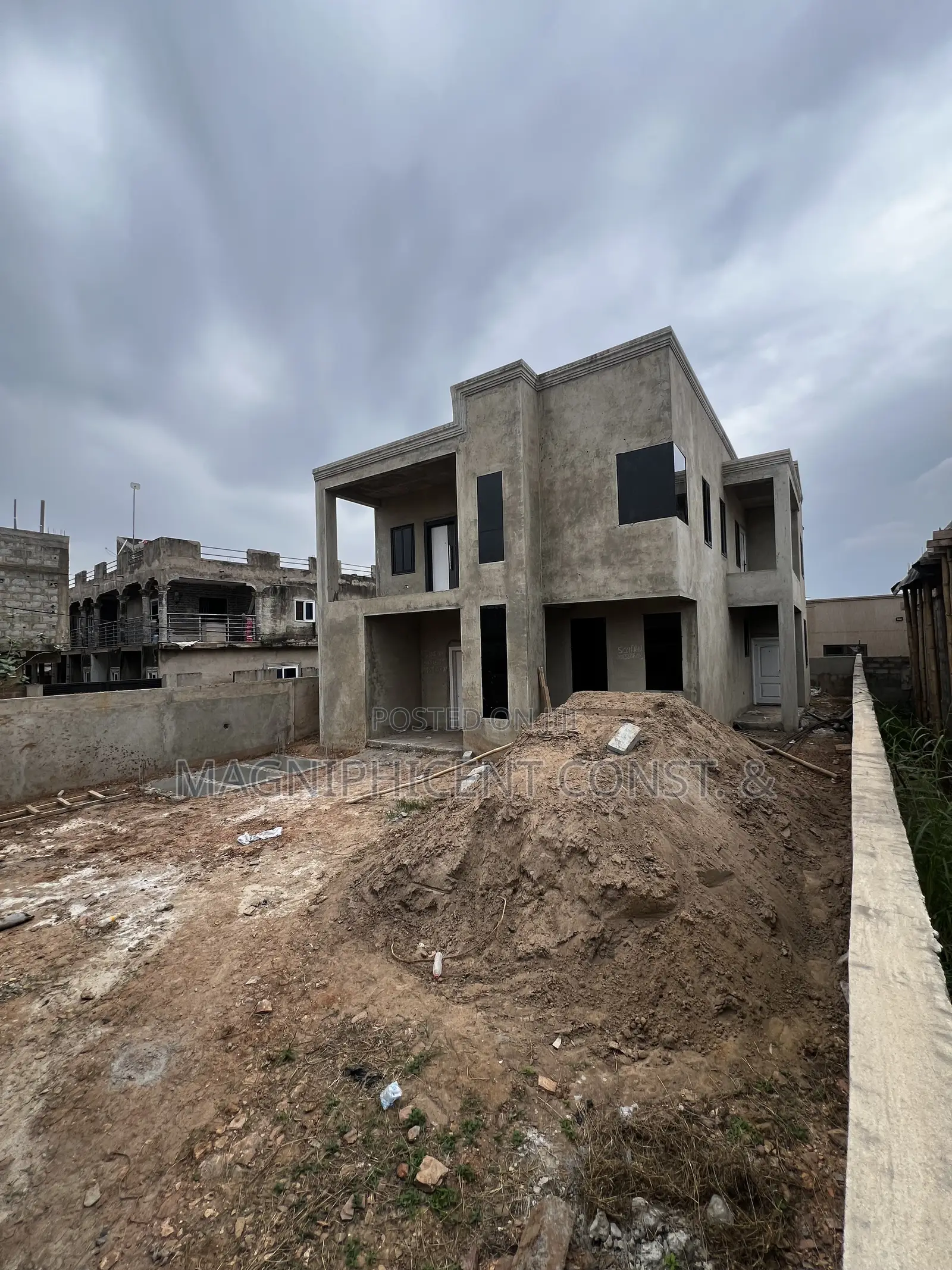 Duplex Uncompleted 4 Bedroom for Sale at Lakeside Estate