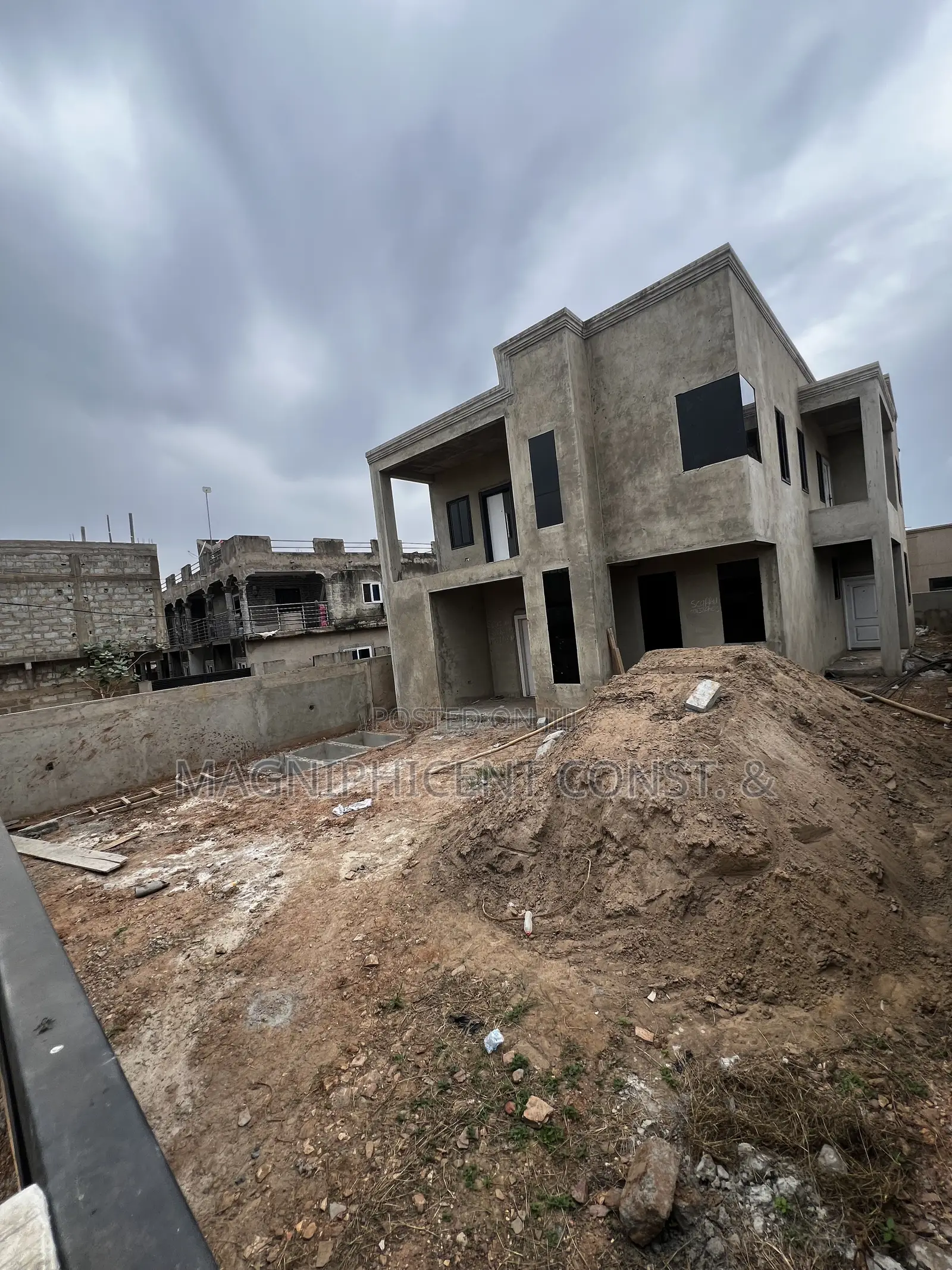 Duplex Uncompleted 4 Bedroom for Sale at Lakeside Estate