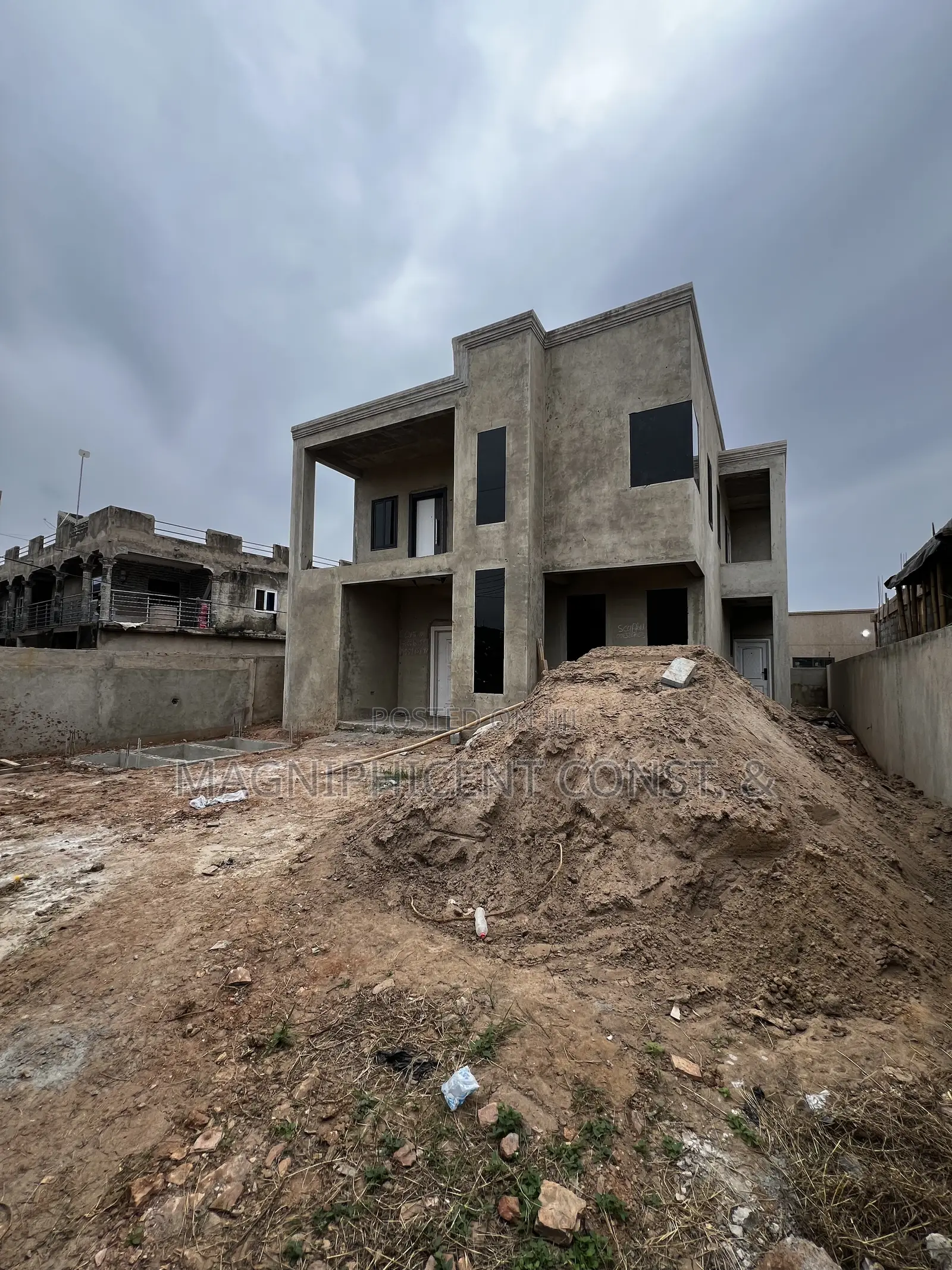 Duplex Uncompleted 4 Bedroom for Sale at Lakeside Estate