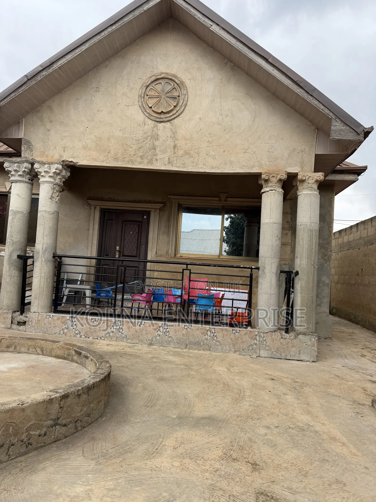 3bdrm House in Kwanwoma, Kumasi Metropolitan for rent