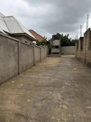3bdrm House in Kwanwoma, Kumasi Metropolitan for rent