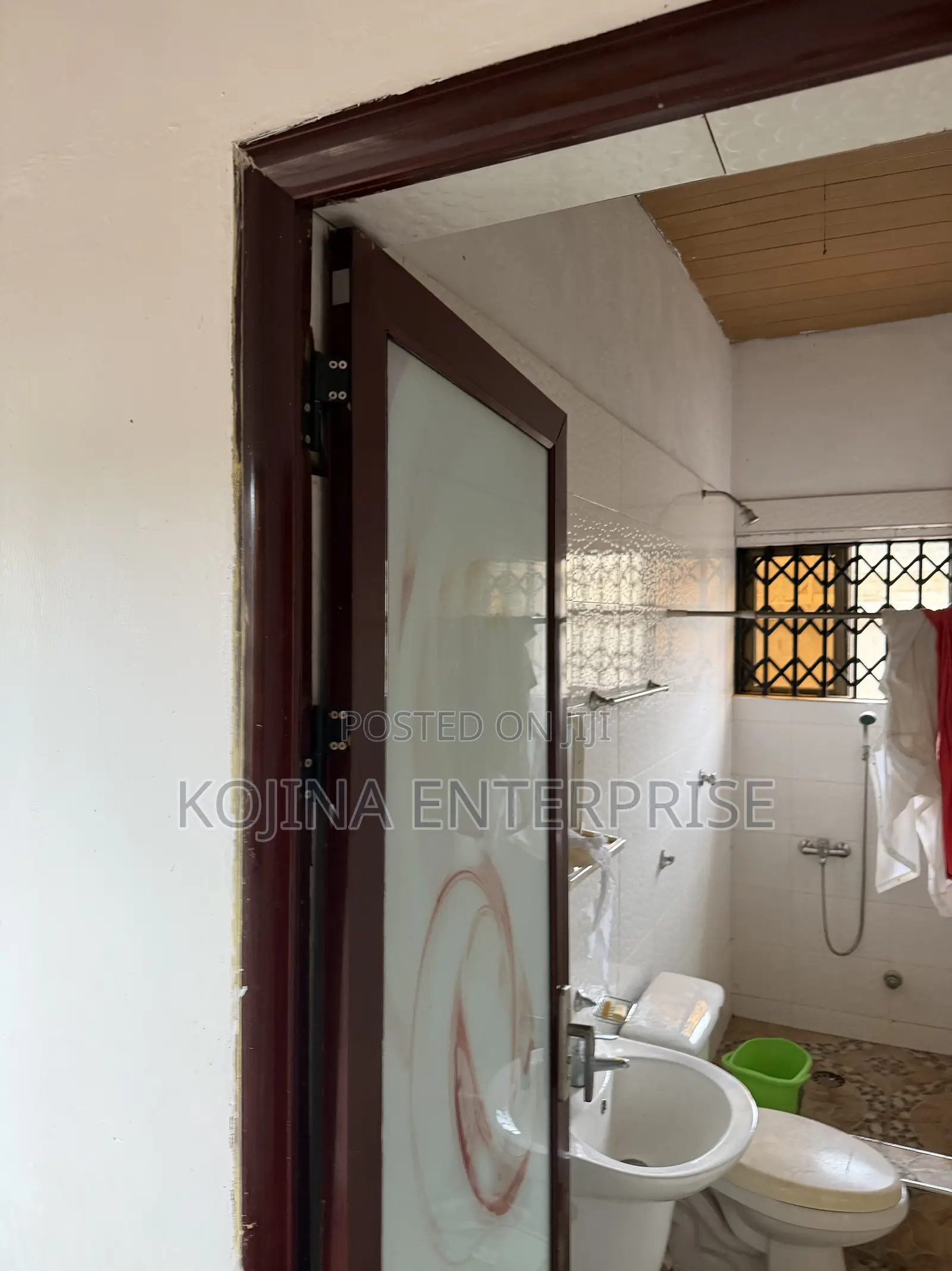 3bdrm House in Kwanwoma, Kumasi Metropolitan for rent