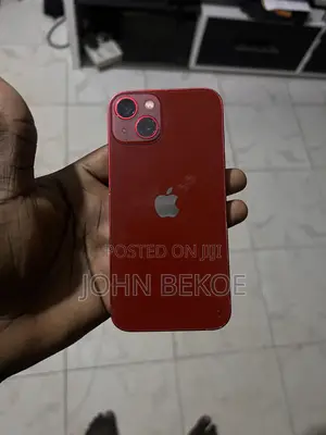 Apple iPhone 13 128 GB Red