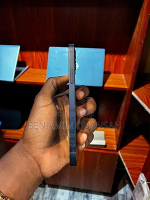 Apple iPhone 12 64 GB Black