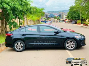 Hyundai Elantra SE Sedan FWD (2.0L 4cyl 6M) 2017 Black