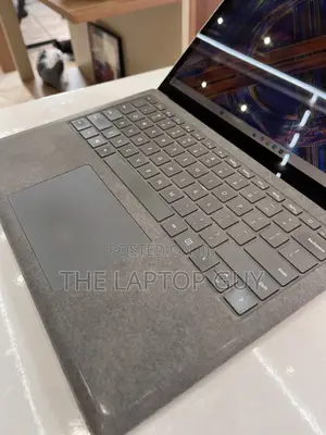 Laptop Microsoft Surface Laptop 6 16GB Intel Core i7 SSD 256GB